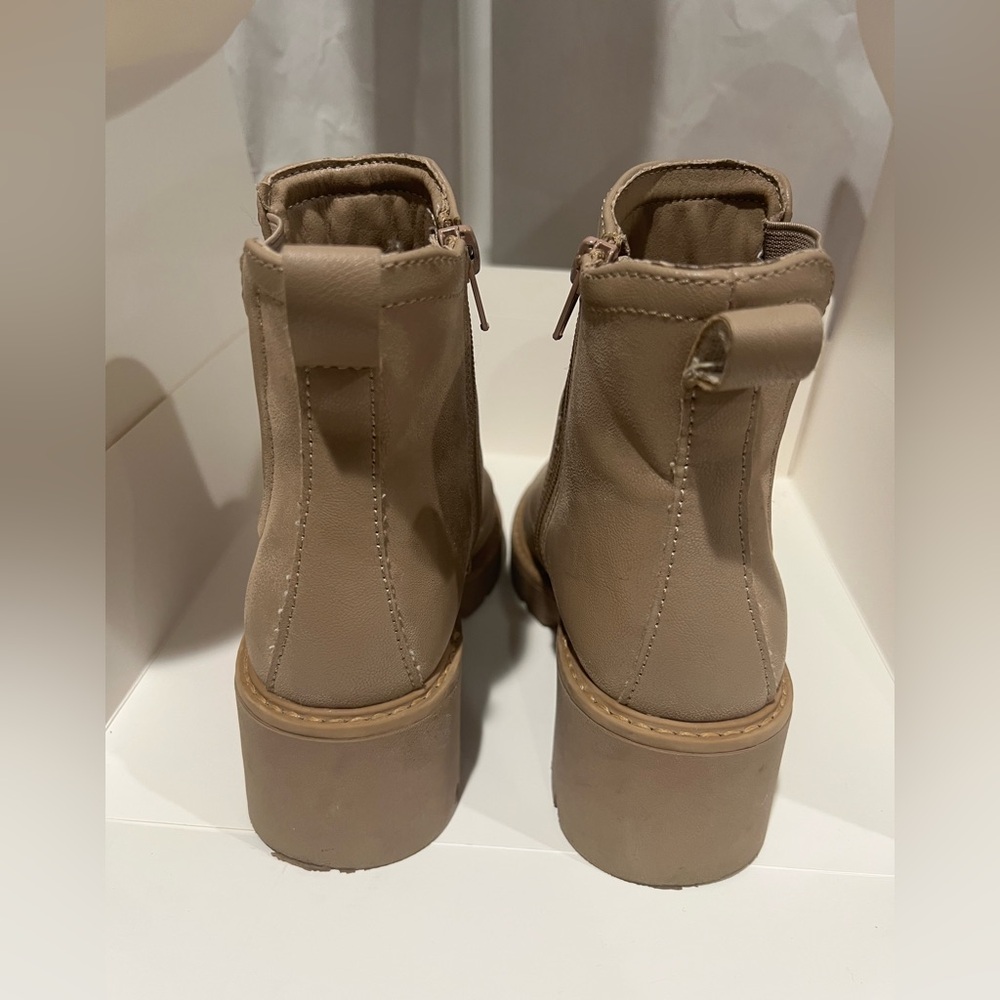 Mia Shoes Beige Ankle Boots - Picture 3 of 11
